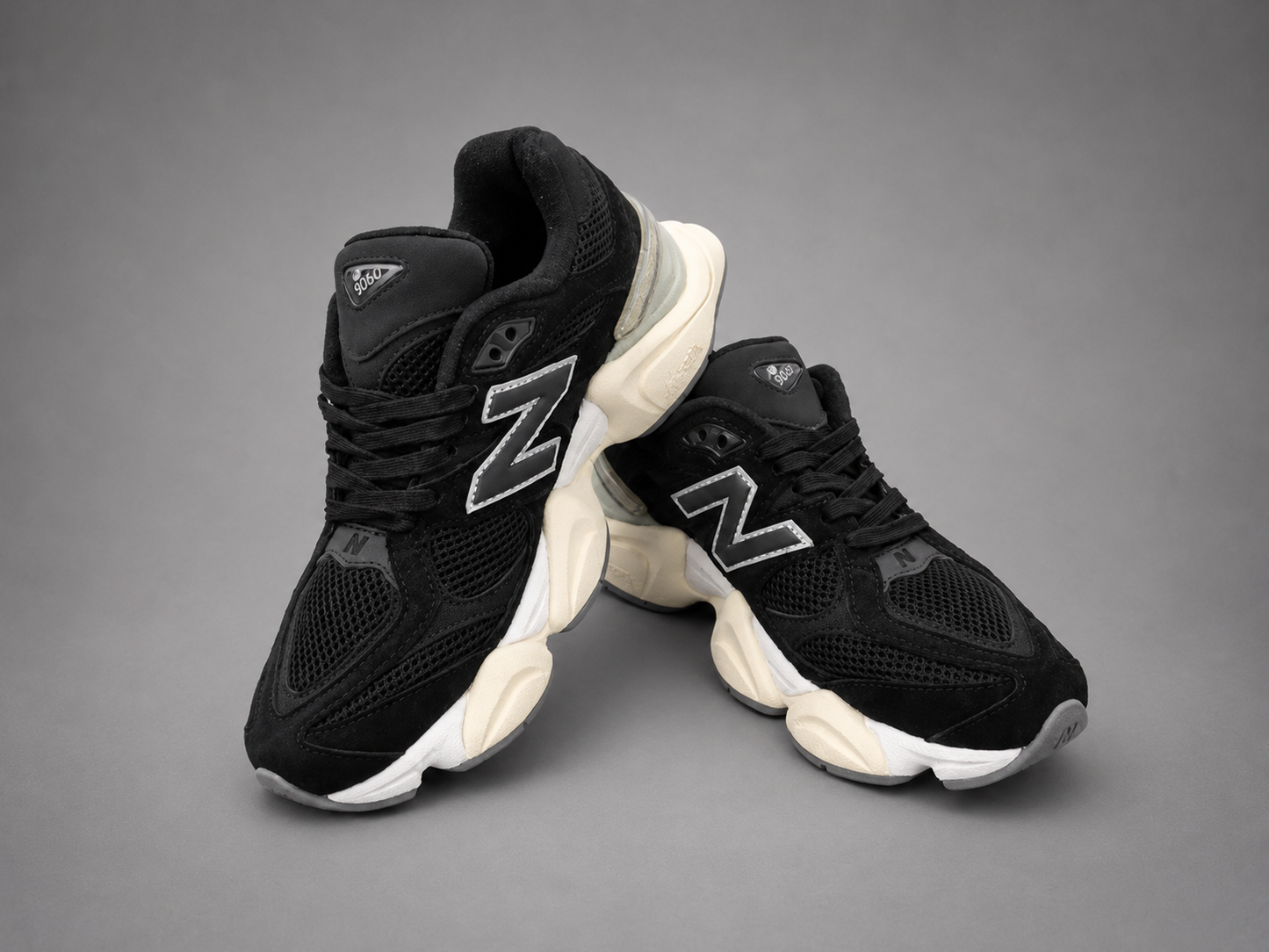 Sneakers Bărbați Black & Cream – Design Urban Modern, Talpă Confortabilă cu Absorbție a Șocurilor și Detalii Contrastante
