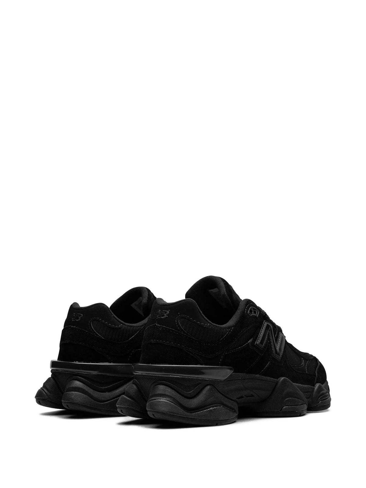 New Balance – All Black | Unisex