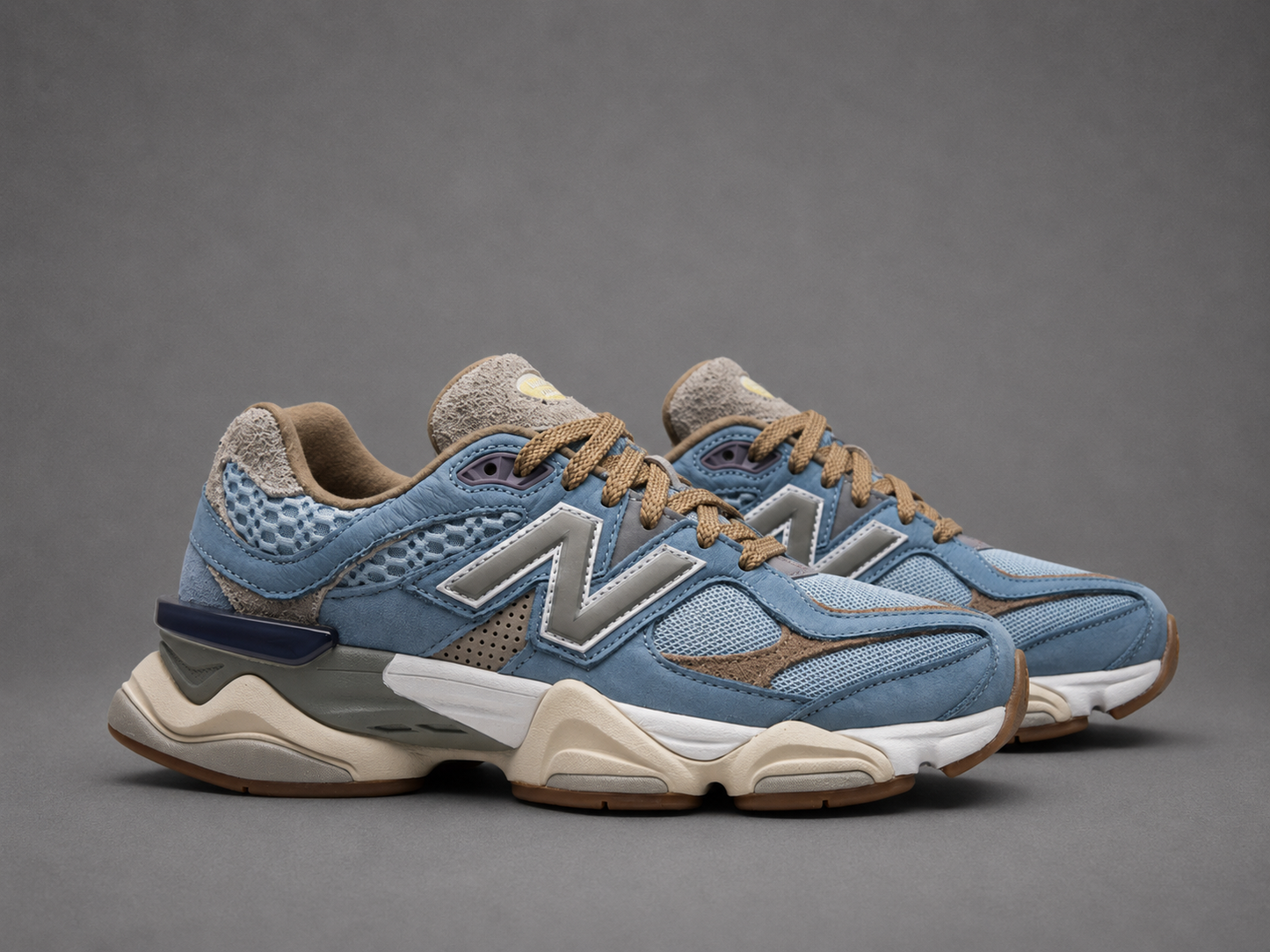Sneakers Bărbați Sky Blue – Design Modern, Detalii Bej și Talpă Confortabilă cu Absorbție a Șocurilor