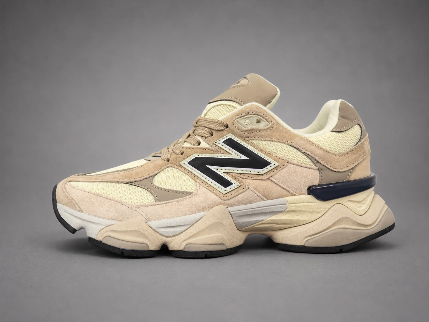 Sneakers Damă Beige & Cream – Design Urban Modern, Accente Negre și Talpă Confortabilă cu Absorbție a Șocurilor